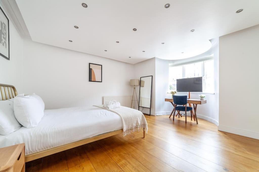 Stylish 3-bed Near Camden Town & King's Cross Appartamento
